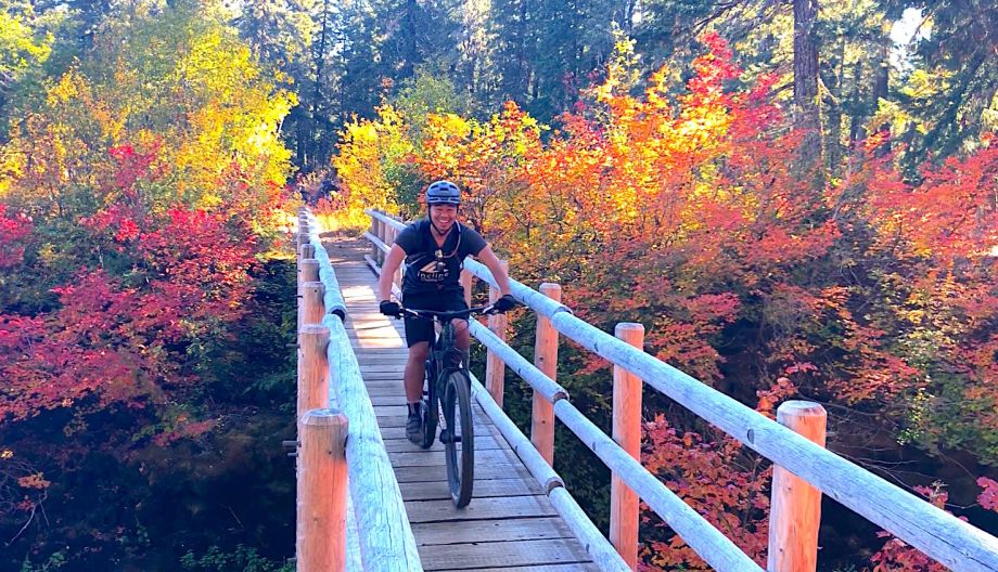 McKenzie River Trail - Fall Colors 